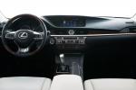 Lexus ES350 2016 года